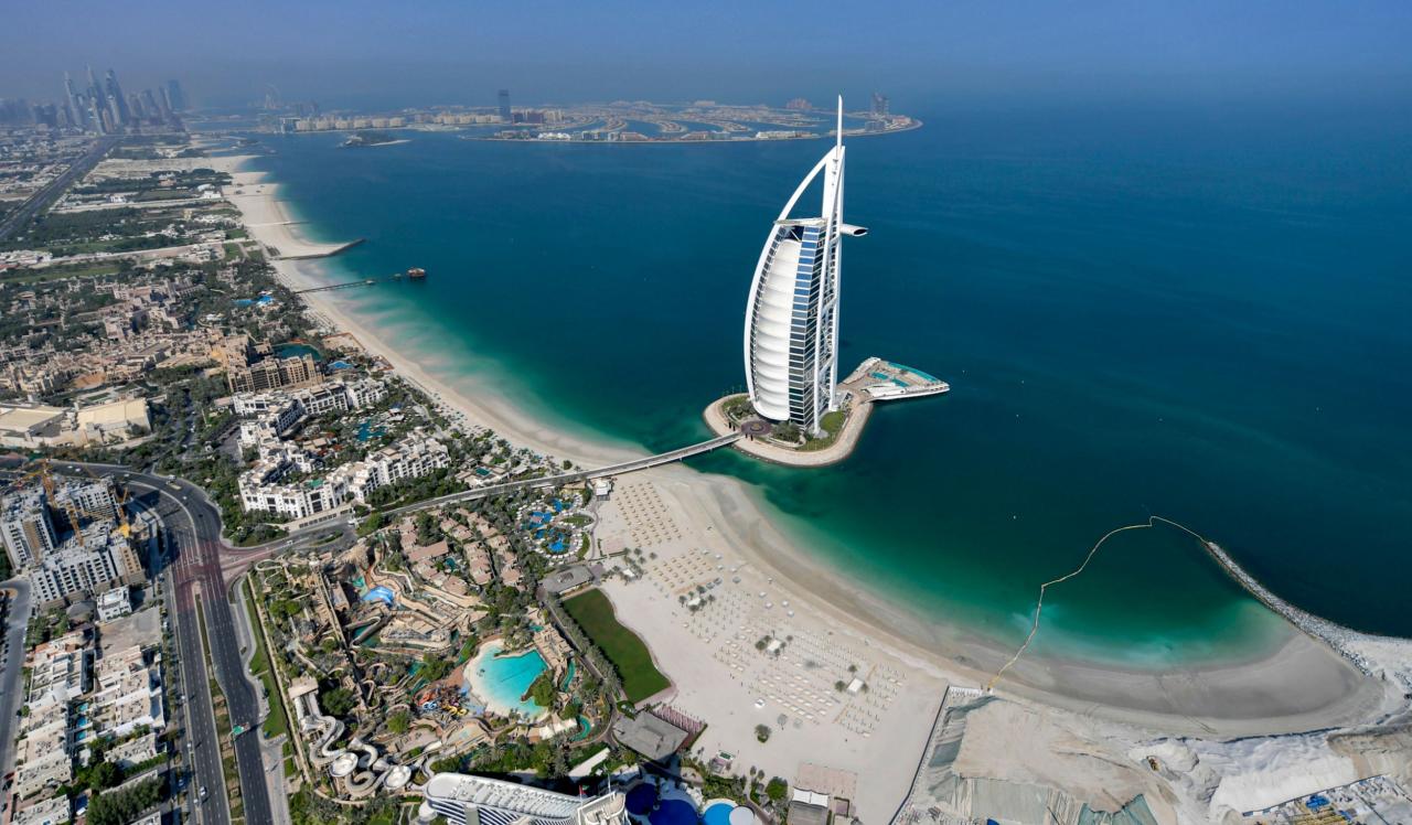 Iranian Attack Strikes Dubai’s Burj Al Arab, the City’s Landmark Hotel